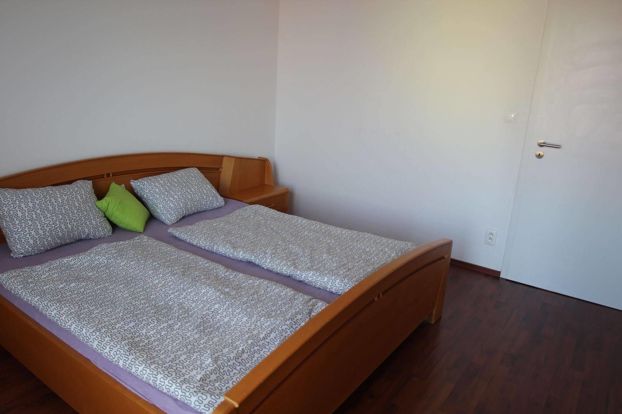 Apartman Halex Centrum City Aupark Piest'any Exterior foto