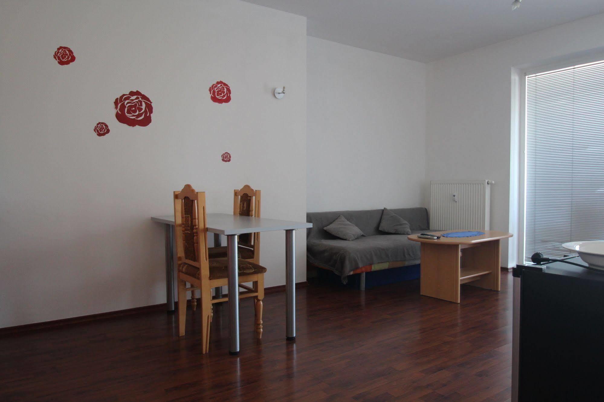 Apartman Halex Centrum City Aupark Piest'any Exterior foto
